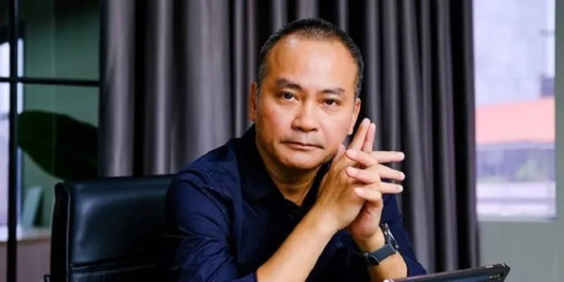 Phi Long và Con Đường Sự Nghiệp